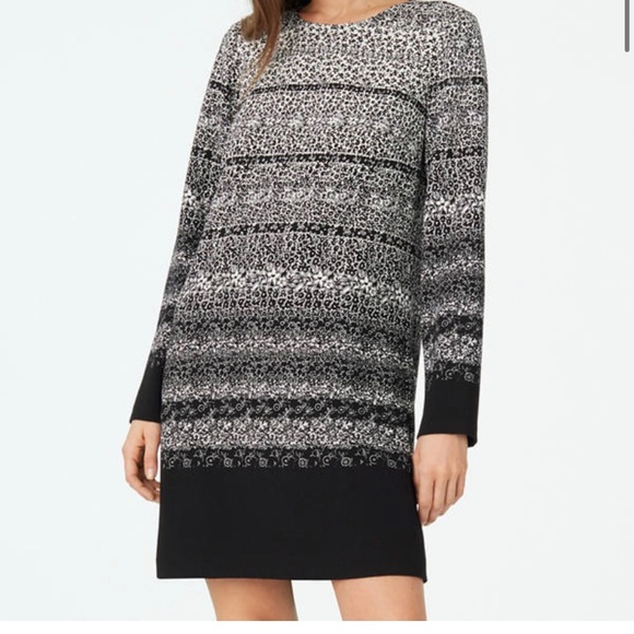 Club Monaco Dresses & Skirts - Club Monaco Floral Print Tunic